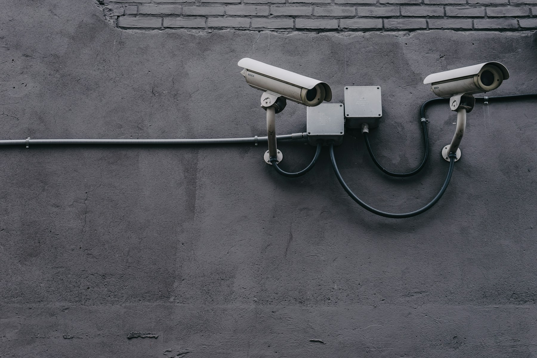 Security cameras mounted outside